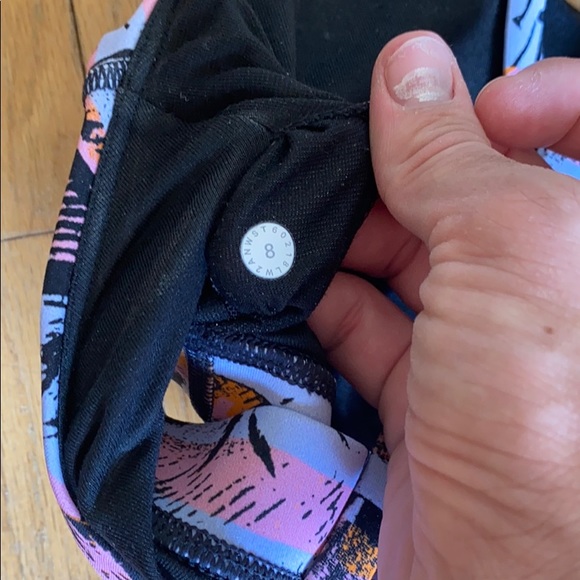 Lululemon Energy Bra - Picture 7 of 7